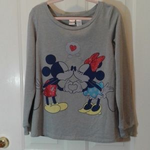 Disney Mickey Minnie lightweight long sleeve sz M